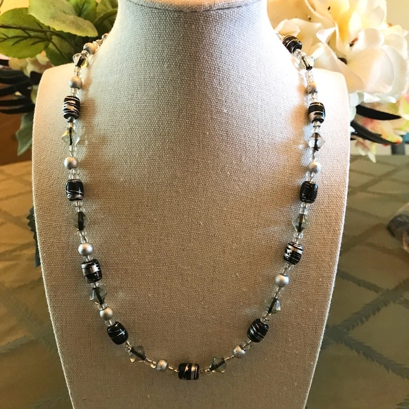 Silver and Black Beaded Necklace - Picture 1 of 3
